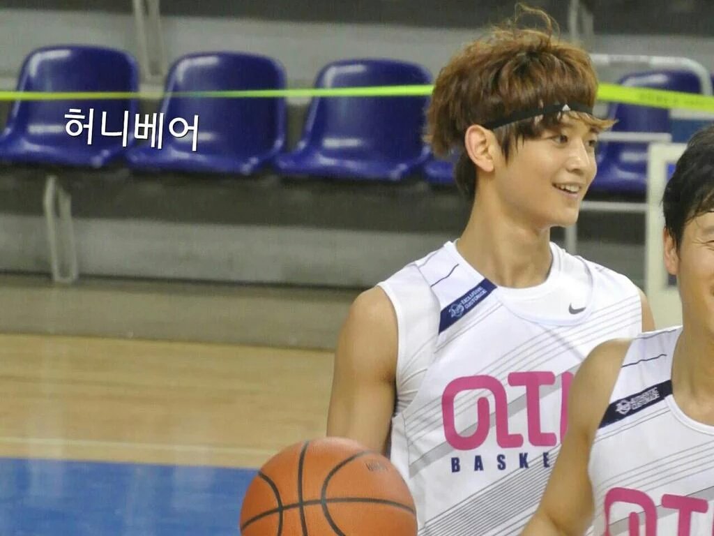 honeybear_MH's tweet photo. 나의 자랑. 나의 사랑. 나의 왕자 ㅋ
사랑하고^^ 오늘이 너무 행복한 날이였으면 좋겠다!!!!!!! 민호야 앞으로도 계속 사랑합니다 ㅎㅎ
#민호야생일축하해 
#민호야사랑해 
#HappyMinhoDay https://t.co/suZ0PubFCY