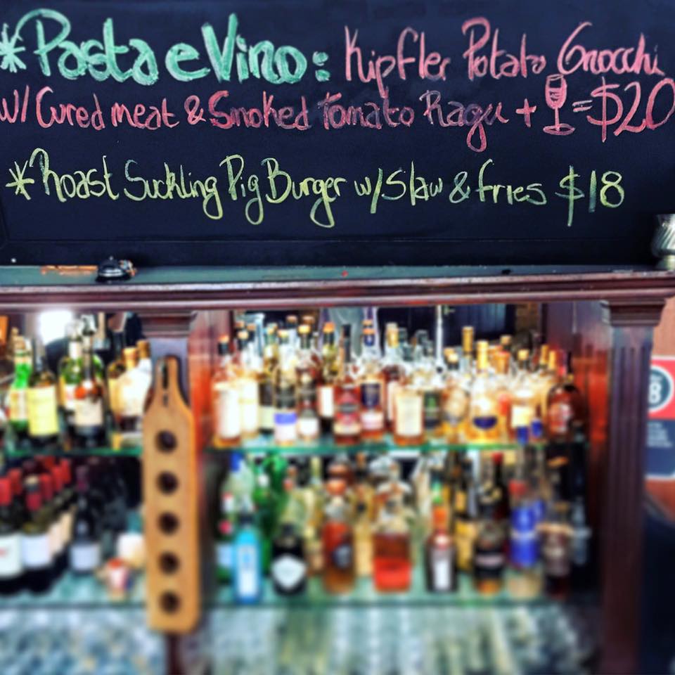 Look a these #barspecials...Great way to get through a hump day !
#lunch #dinner #foodie #sydneypubs