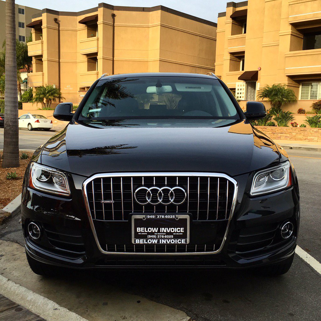 BelowInvoice's tweet photo. 'Tis the season to buy a car! Today we sold this Q5 to Laura C &amp; delivered it to her door. Call 949.378.6025 https://t.co/Nxx4HEUdtt