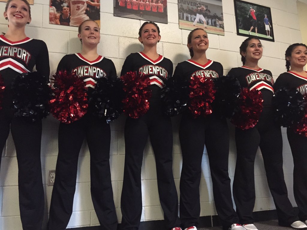 DU_Pompon's tweet photo. Study break...DU Friday 5:30 for WBBALL &amp; Pom 1/2 time performance! #realfansgotoDU #braniacbreak #halftimerocks https://t.co/36RHy3Jf4w