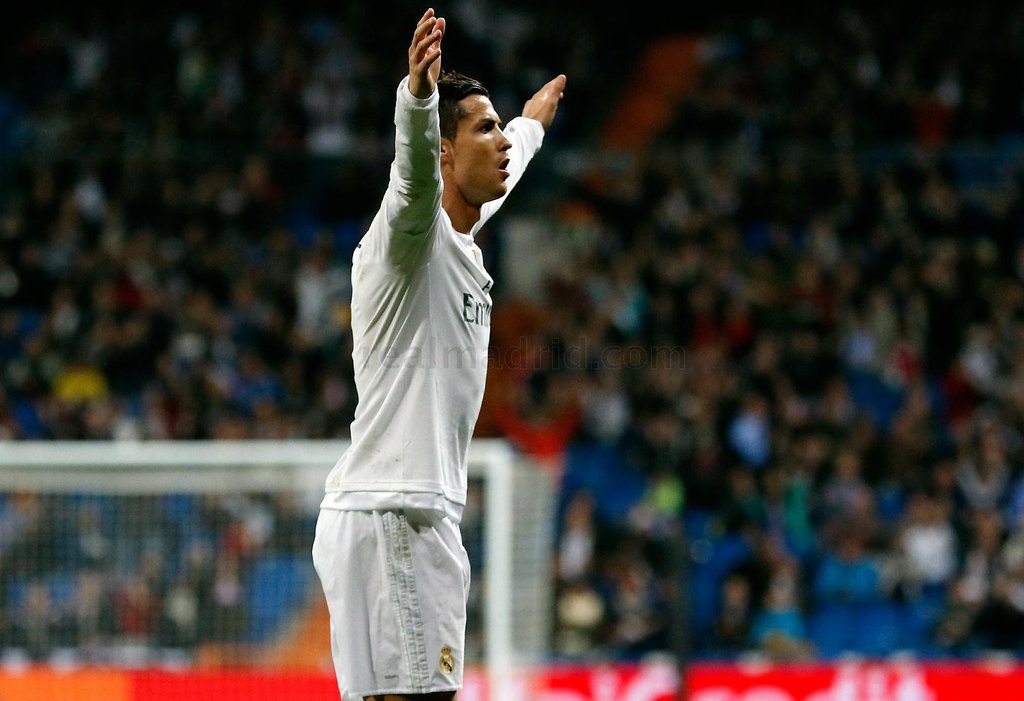 Cristiano Ronaldo adalah pemain Real Madrid keempat yang mencetak 4 gol di Piala/Liga Champions.