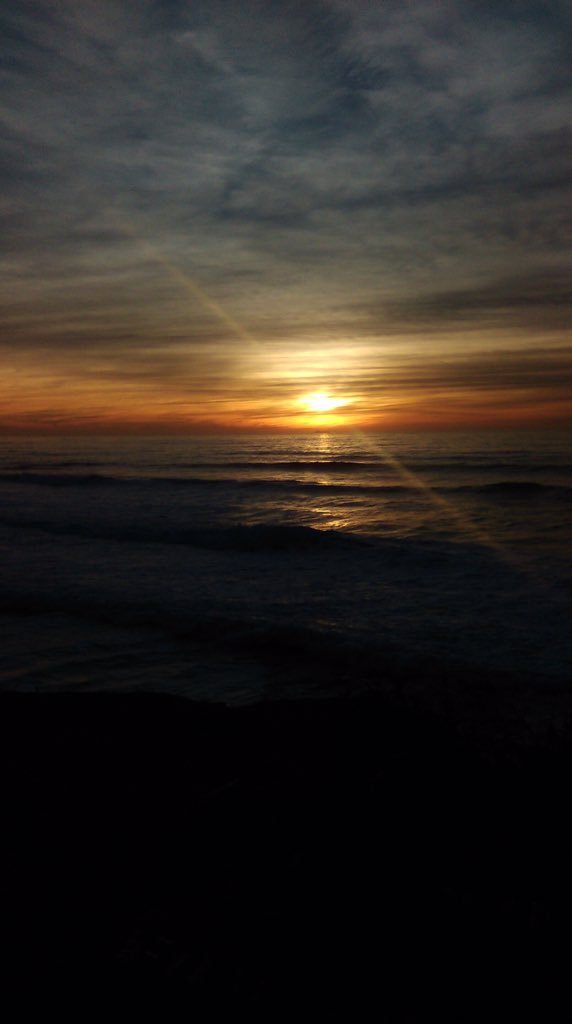 Thank you #God for another tremendously beautiful sunset! at the aptly named #SunsetCliffs <a href="/DkaufmannMr/">Mr. Kaufmann</a> <a href="/MattBaylow/">Matt Baylow</a>