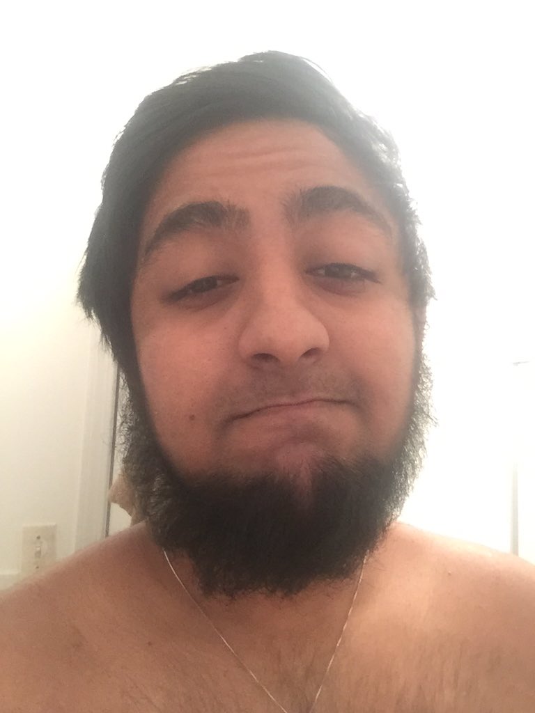 RahilTheThrill's tweet photo. Before and after HOLY FUCK GUYS I WENT FROM BRENT BURNS TO HI WELCOME TO 7/11. https://t.co/zSULE0QUG5