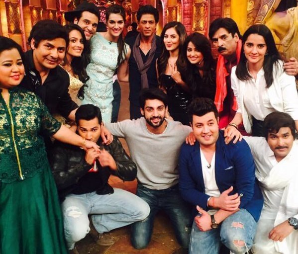 SRKFCandhra's tweet photo. Dr.Shah Rukh Khan @iamsrk on #CMWK can't wait for For this Episode. @TKKFCOfficial @SRKUniverse https://t.co/AEznIR7Wi4