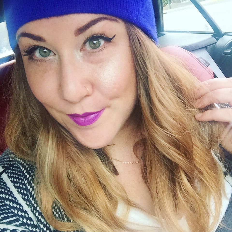 TheAmandaWeiss's tweet photo. Channeling a little @jennamarbles today.😈💜☮ #purplelips #selfie #spacehooker https://t.co/GbynGlzAIV