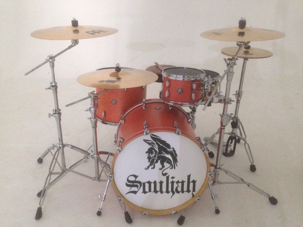 Video clip Bilang i love you sedang dibuat. Braddasouljah penasaran gak nih? Video clip-nya kaya apa.