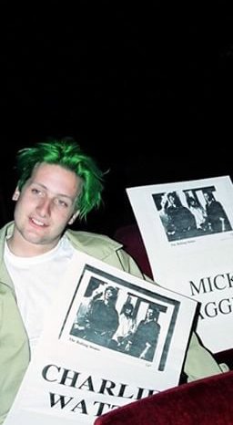 Happy  birthday Tré Cool. 43 
