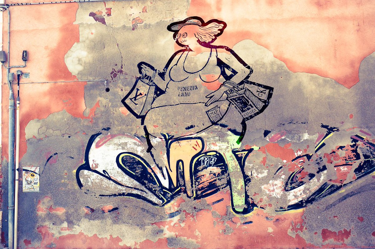 uncool_C's tweet image. Venice Patterns II - A photographic collection #Venice #streetart #photography
constructedrealities.net/?p=5852