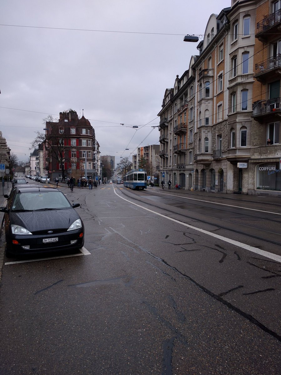 thomasjoss's tweet photo. Zürich 8006 80% offline #blackout #zurich https://t.co/HKsa1NvuMa
