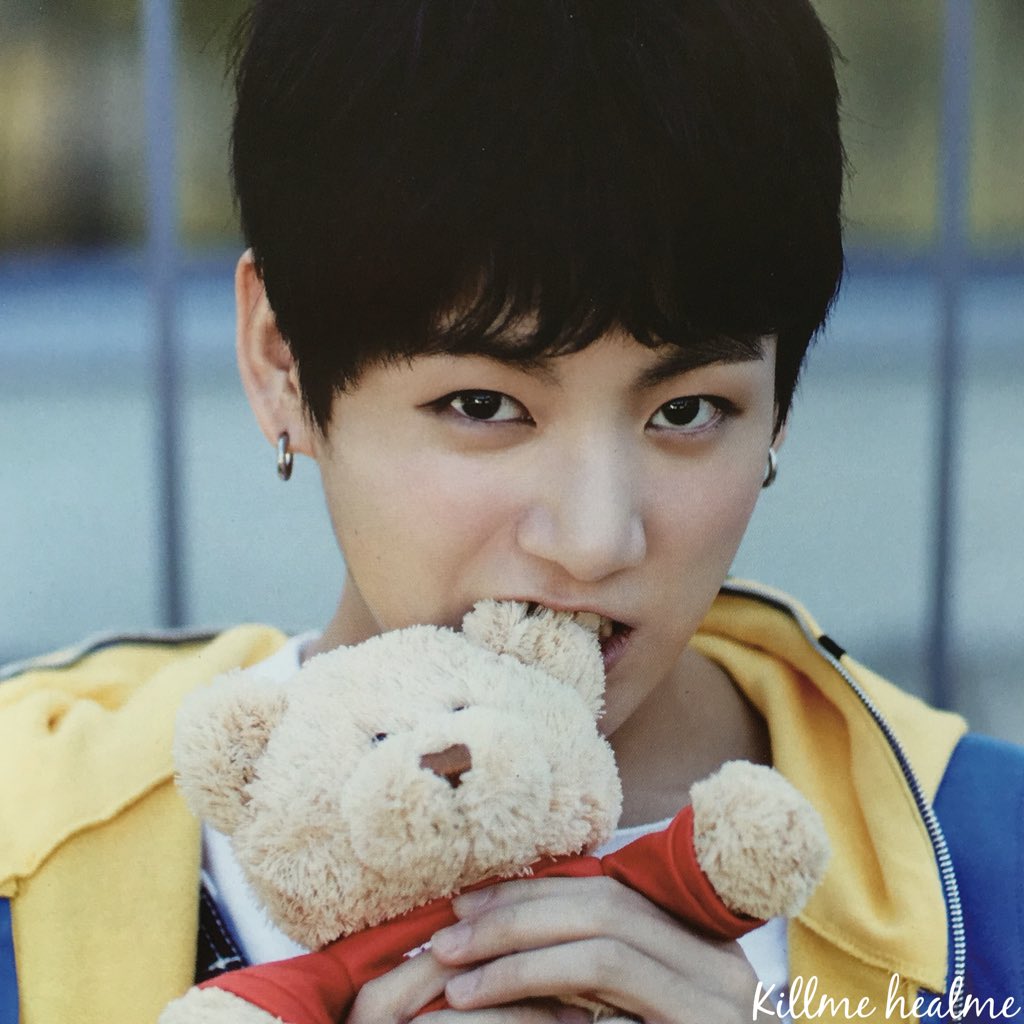 Jungkook Updates on Twitter: "BTS 2016 SEASON’S GREETING #정국 #jungkook