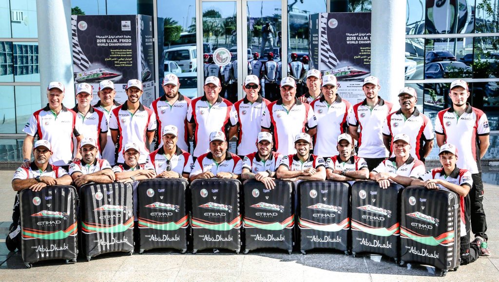 admsc_ae's tweet photo. Abu Dhabi F1 &amp; F4 Powerboat Team Group Photo Like And Share Abu Dhabi F1 Grand Prix 2015 @F1_H2O F1h2o Championship https://t.co/ovul7zhOaT