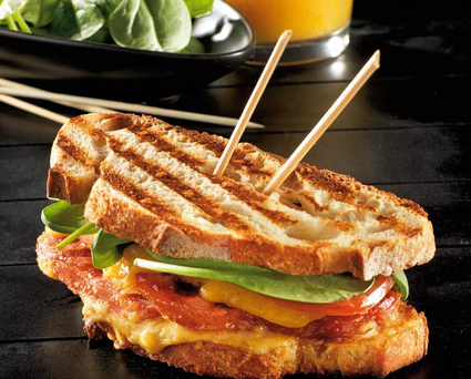 TefalSA's tweet photo. In the mood for a tasty sandwich? Try the Grilled Club Sandwich #RecipeOfTheDay https://t.co/ELHgP9jiM2 https://t.co/562RSa7JFf