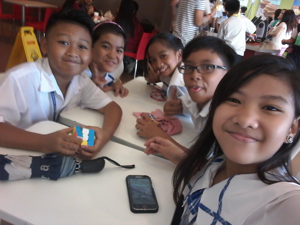 micha_caseja2's tweet photo. Happy Birthday Gianelle....your already 11yrs old "ate"!!! https://t.co/Kg5c6GwHzP