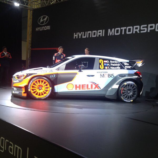 Loeb_Seb1's tweet photo. New Hyundai i20 2016 #wrc car @HyundaiWRC https://t.co/mkeNFopGoA