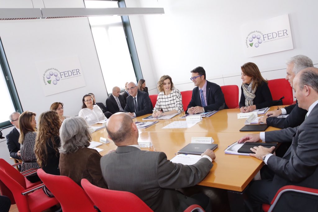 factually_royal's tweet image. Queen Letizia at an engagement today with the Spanish Federation of Rare Diseases (pic Casa Real)