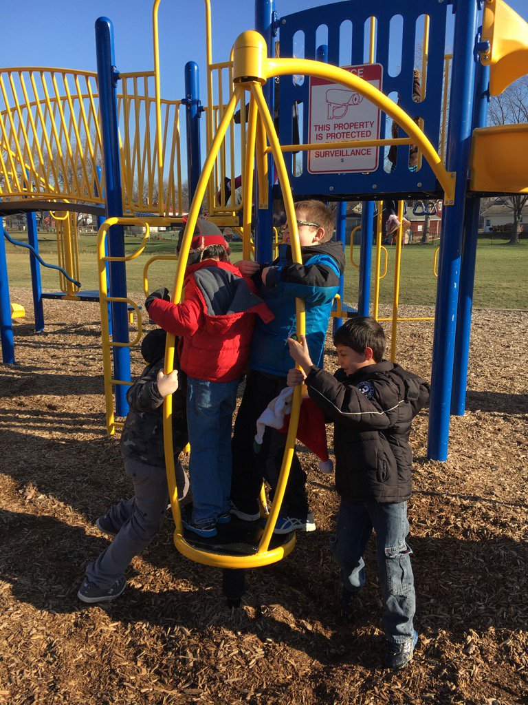 MattsonClass's tweet photo. Extra recess! Thank you Joe for winning. #weare44 #madison44 https://t.co/0mIhu1wiDd