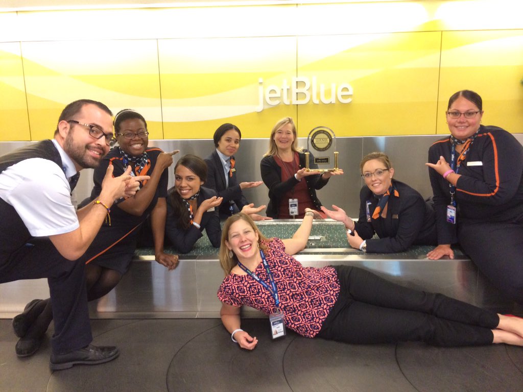 BlueCityReport's tweet photo. Goooood morning from J.D. & #jetBlueMCO #JB11Tour https://t.co/Dc4JTgYsf5