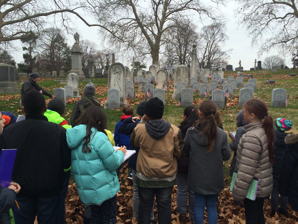 Learning about those who fought in the Civil War at Greenwood Cemetery@DeandraHenderso <a href="/PS10Brooklyn/">PS10 BKLYN</a>