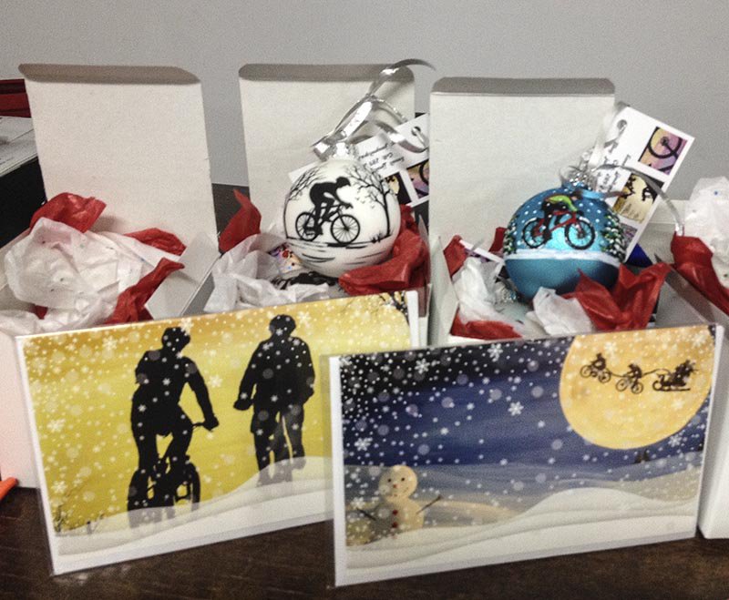 cdncyclist's tweet photo. Cycling inspired Christmas cards and ornaments by Jany Mitges available @DundasSpeedShop 
https://t.co/HhEhQd1nMZ https://t.co/7mad9SnNXg