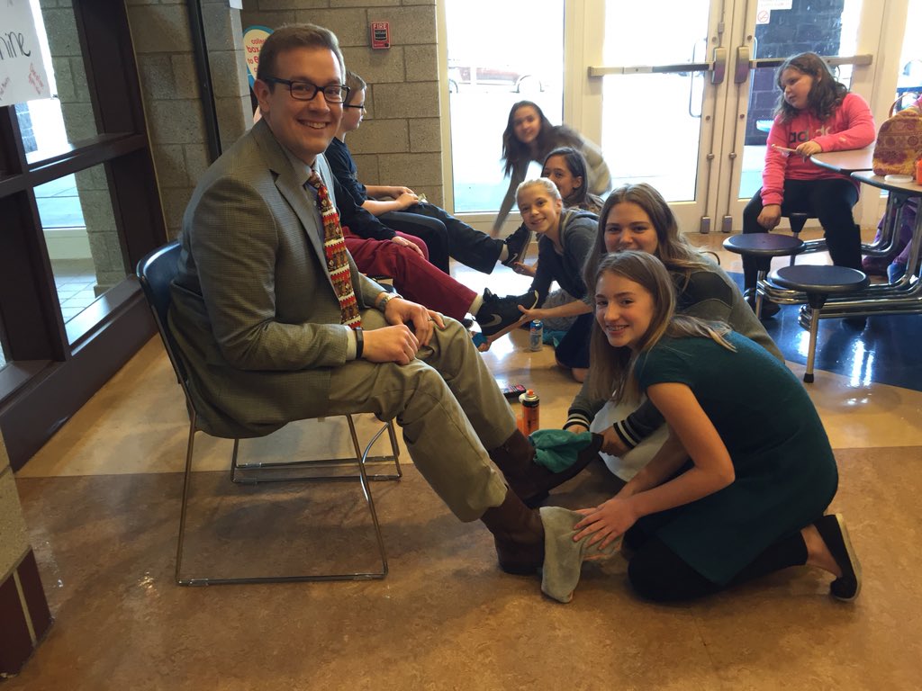 To Grodek On Twitter Shining Shoes For Charity At Bay Middle