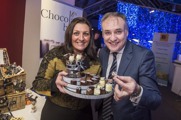 .<a href="/RichardLochhead/">Richard Lochhead</a> celebrated Scotland's food &amp; drink industry last night with <a href="/Chocblanc/">Chocolat blanc </a> <a href="/planbeeltd/">Plan Bee Ltd</a> @WildFigFood