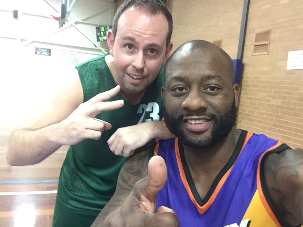 hojodiablo's tweet photo. @chomicide cheers for the in-game selfie 👍 #teamsdownto4 https://t.co/m883Bm3z2p