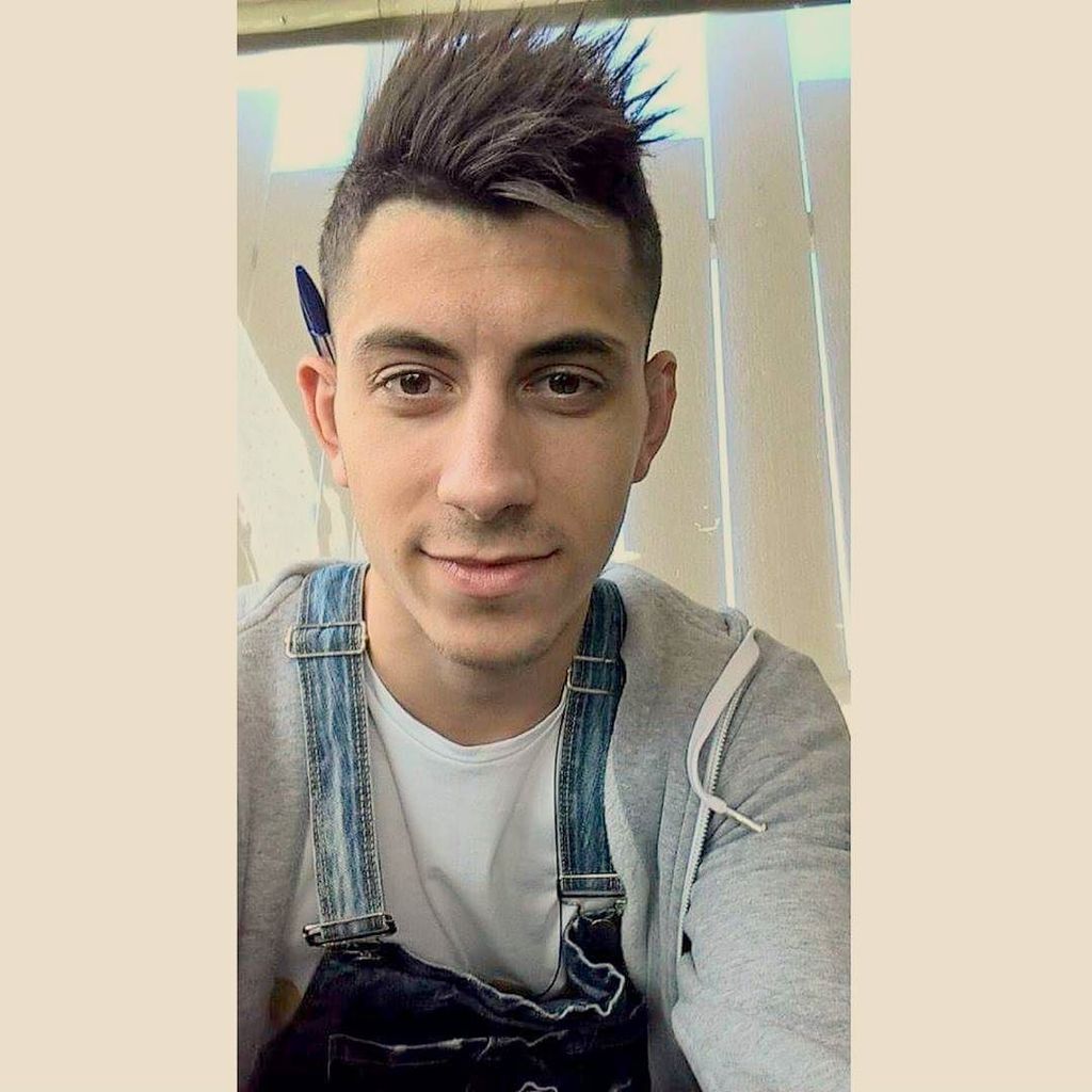 AthensInsta's tweet image. #morningstyle #do #you #have #a #pen ? 😂😂✌✒🎲 by stelios_2zografou ift.tt/1OSW1hB