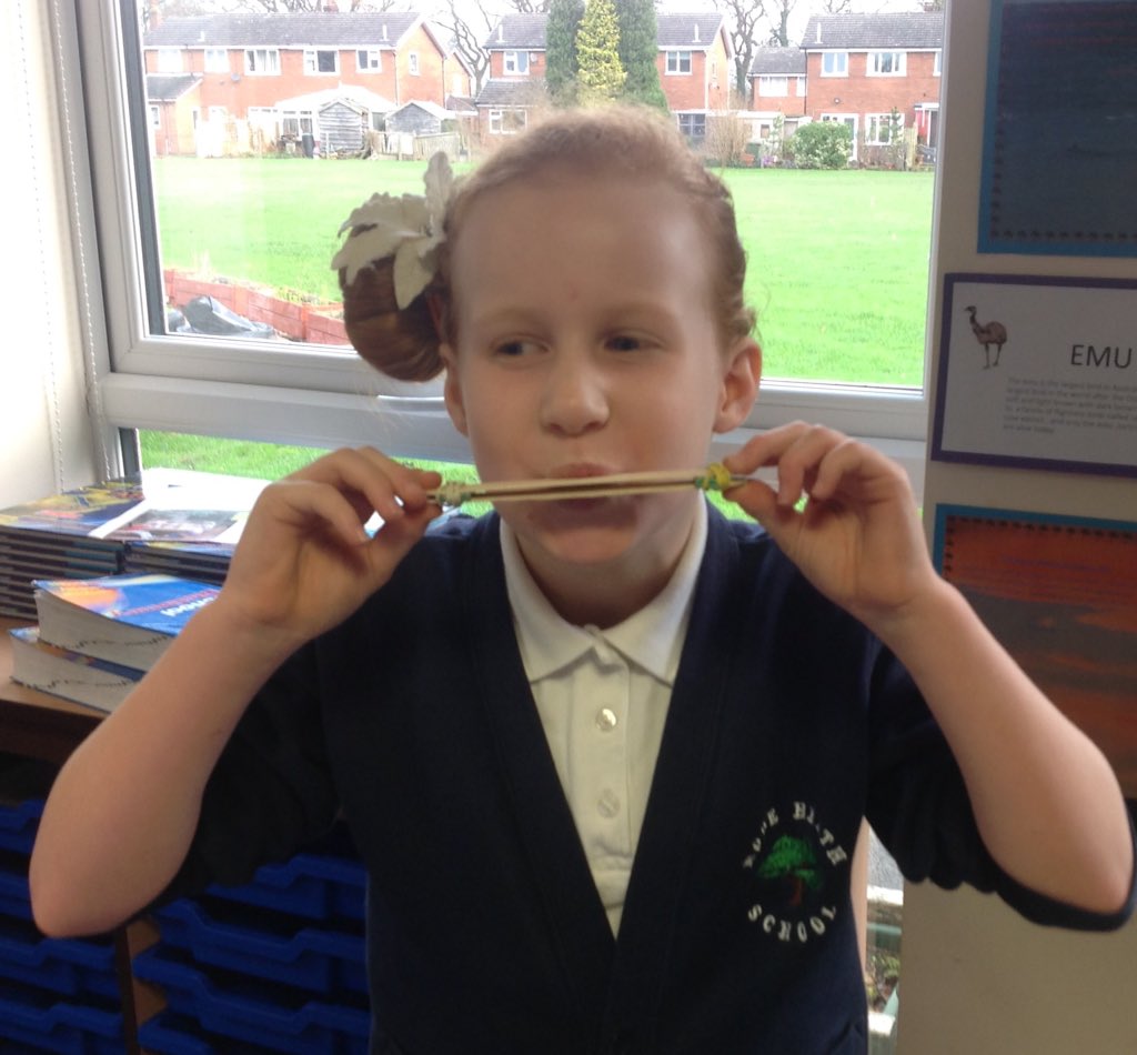 wiskow_julie's tweet photo. @UoMSEERIH @DrChips_ We have made harmonicas in maths. Lots of re-engineering going on #improvingdesigns. https://t.co/ELKgEn9MGr