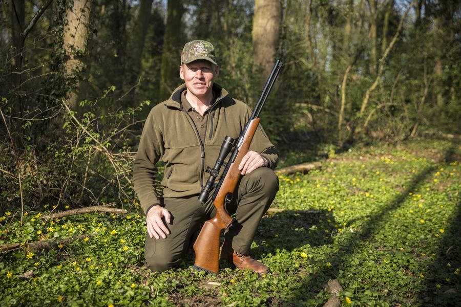 Ian Harford takes out his #AirArms TX200 MkIII. You can WIN the TX200 by simply RT our competition post! #GoodLuck