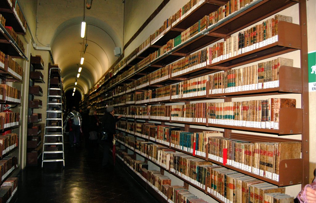 La più antica di sempre. #BibliotecaNazionale #Napoli