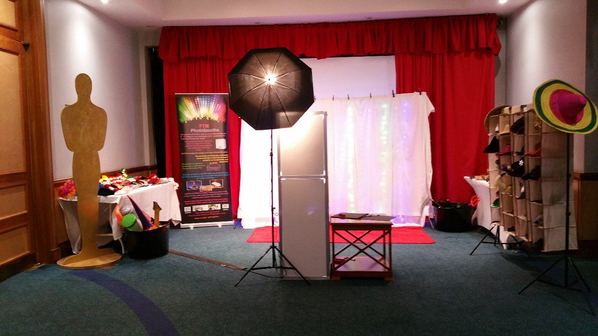 FtmPhotobooths's tweet image. Had great fun last night at the Copethorne hotel in Merry hill :)
