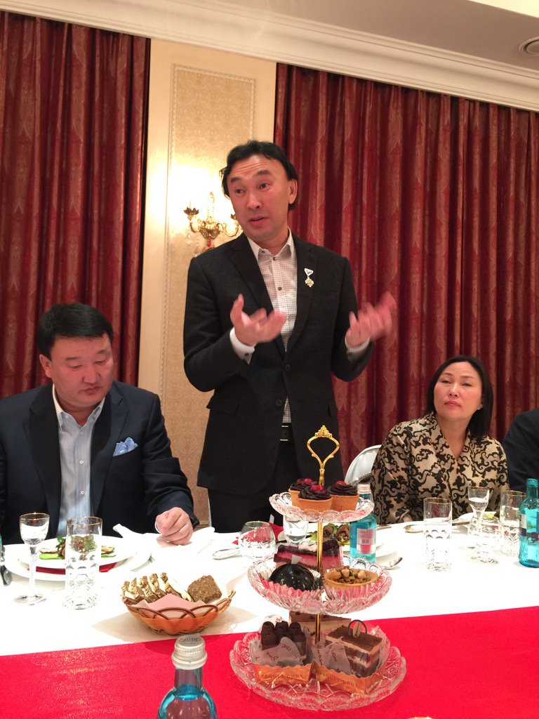 Төрийн шагналтан Намдаков