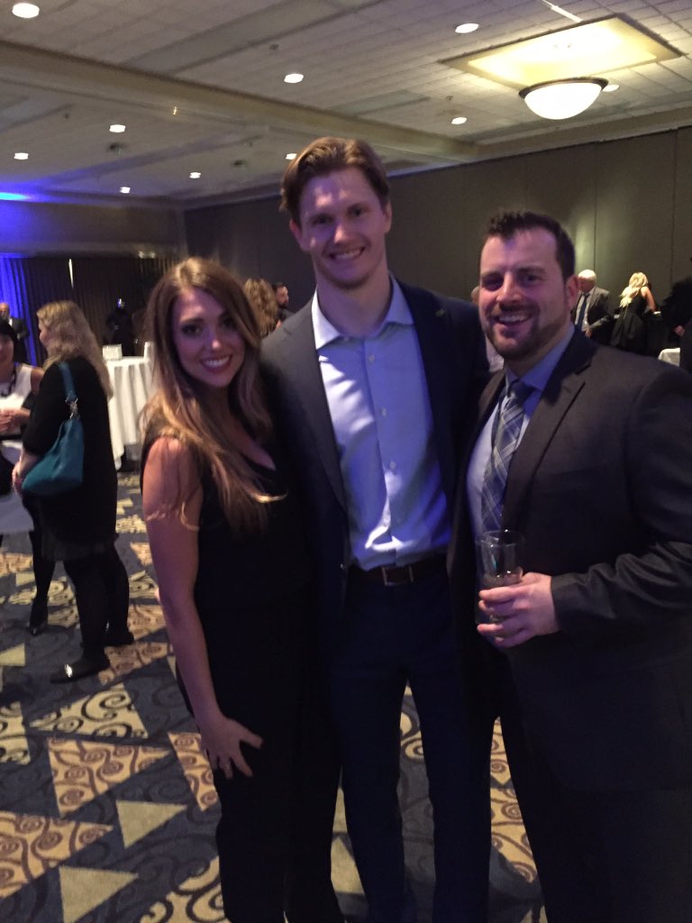 Great to meet <a href="/NHLJets/">Winnipeg Jets</a> <a href="/JacobTrouba/">Jacob Trouba</a> at the #NHLPAFashionShow #BDT, awesome guy and thanks for the time!