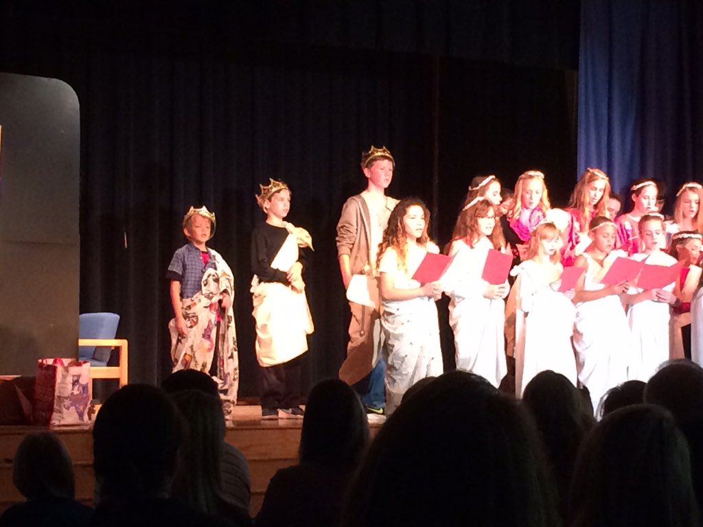 kris_lilley's tweet image. #cmsonstage Great production last night of The Best Christmas Pageant Ever. #cmscolts #coltchat