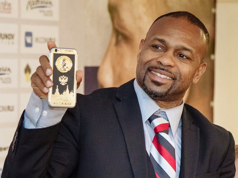 рой джонс в россии. рой джонс младший паспорт. рой джонс российское гражданство. рой джонс младший гражданство россии. рой джонс паспорт.