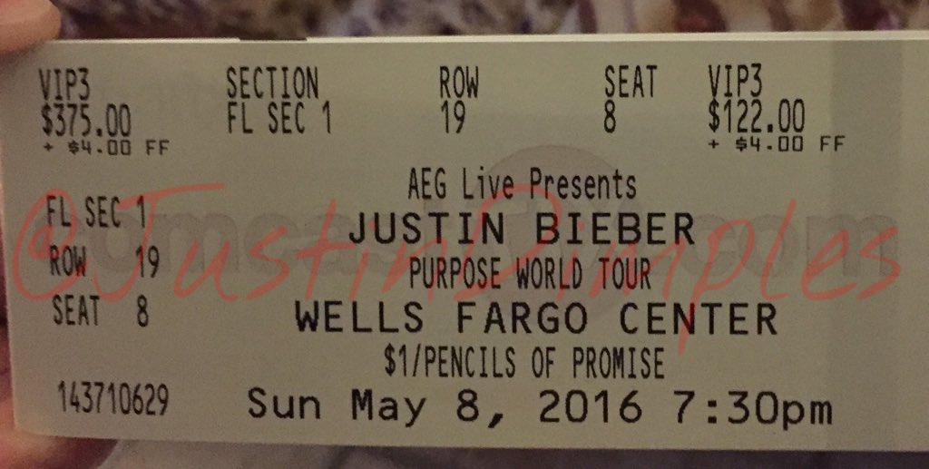 JustinDimples's tweet photo. Beliebers, I retweeted this and the next day I got this in the mail! 😭😍💖 https://t.co/T3oSsby3Et