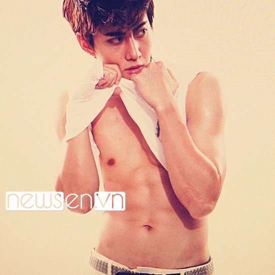 doramshik007's tweet image. ТУТ ДВА РАЗНЫХ ПАРНЯ #ЧЕРТ!!
#mikedangelo и его брат Гольф!
КАК ОНИ МОГУТ БЫТЬ ТАКИМИ ОДИНАКОВЫМИ?! #Devillover