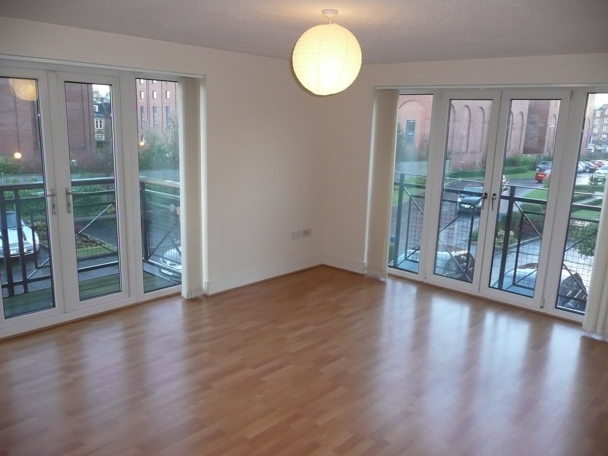 Clicklet's tweet image. 3 bed #unfurnished property in #Slateford, £950, available 14 December-Contact us to arrange a viewing-0131 555 1704