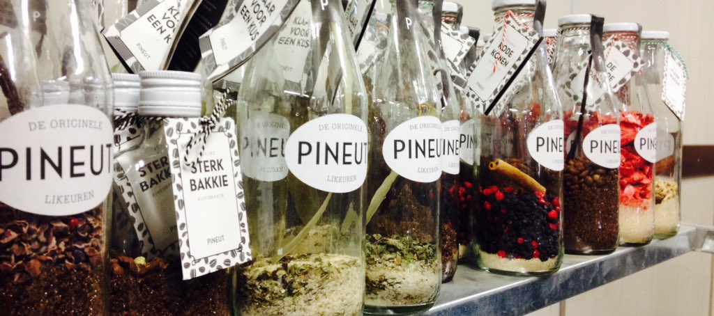 Ken je de Rotterdamse likeurtjes van <a href="/piNeutLikeur/">Pineut</a> al? Ook verkrijgbaar via rechtstreex.nl!