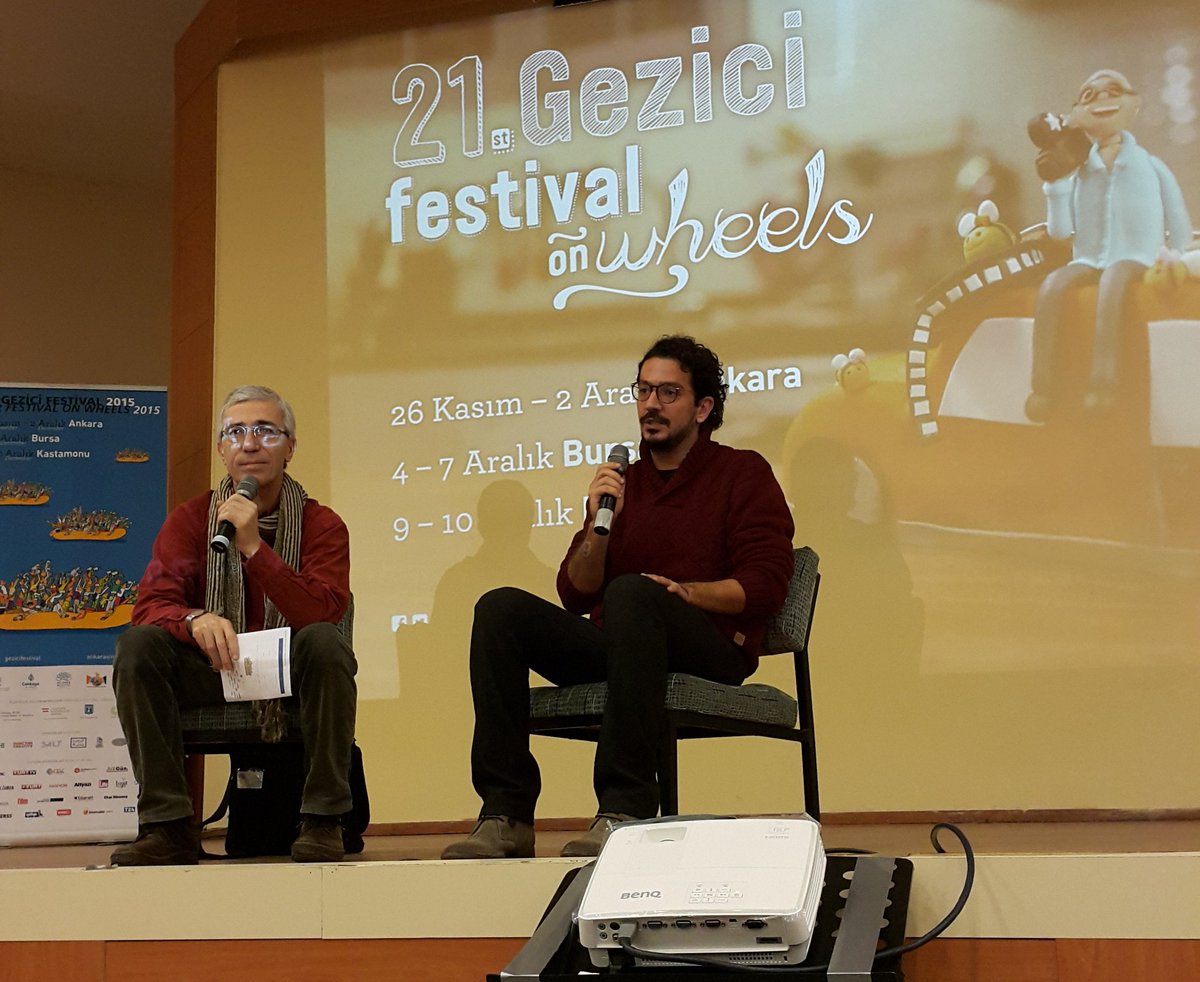 .<a href="/tolgakaracelik/">Tolga Karacelik</a> @sarmasikfilmi gösterimi ardından soruları cevaplıyor. #GeziciFestival #Kastamonu