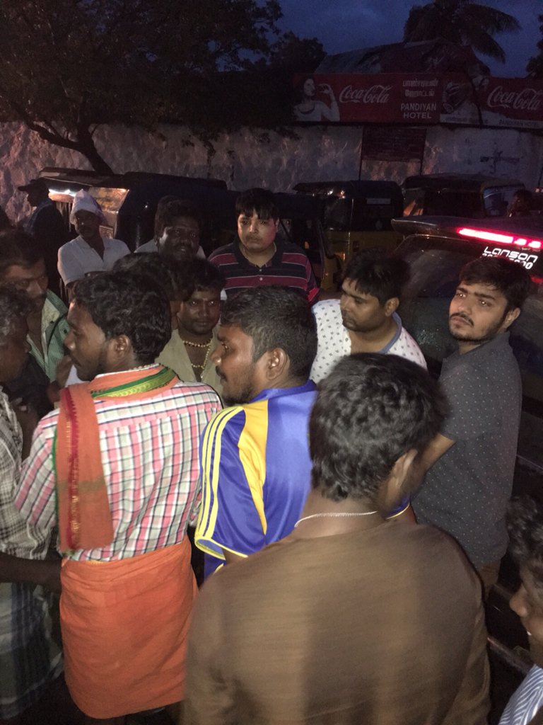 chandan_bharath's tweet photo. #ChennaiRainsHelp https://t.co/nOmxt0bNyY
