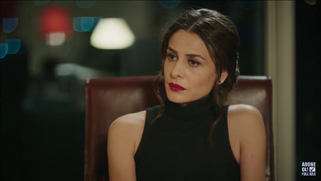 hodukmoduk's tweet photo. Türkiyenin en asıl en karizma duran kadin kesinliklee..
#ebruözkan https://t.co/MGeHMgpp9B