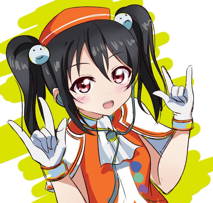 この服どういう構造かわからなくて腰から下が描けないぜ
#ラブライブ版深夜の真剣お絵描き60分一本勝負 