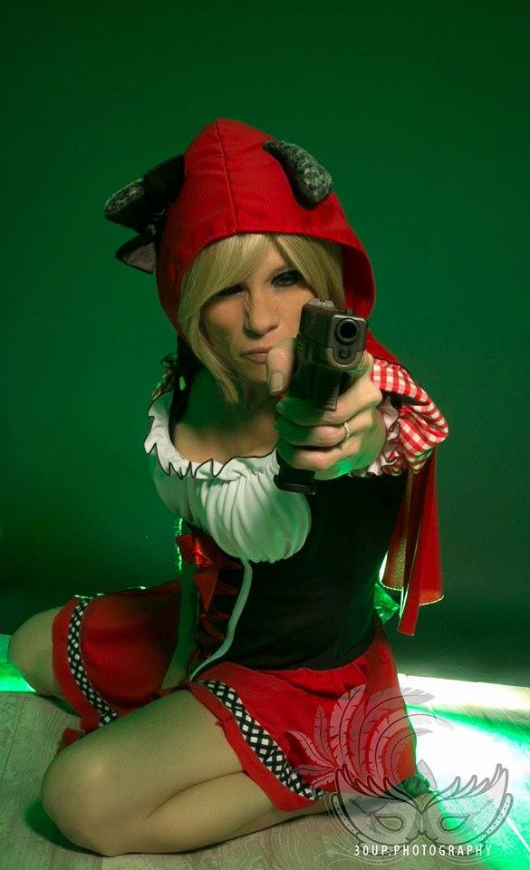 DarcyDelia's tweet photo. Picked the wrong girl today...  -Red Ridding Hood
https://t.co/82NokR679E
#GunPorn #GunLust #Boudoir #30UpIsHot https://t.co/Na1BBWNjcP
