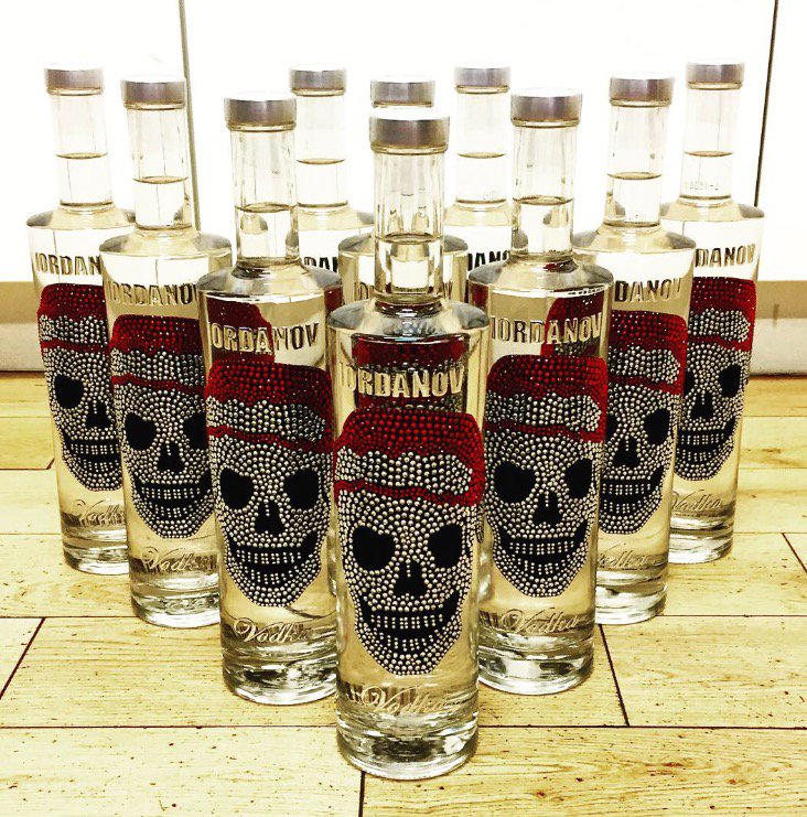 jacooksolutions's tweet image. Our Christmas delivery of #Iordanov has arrived! #Vokda #Christmas #Skull #Business #Growth #JACookSolutions