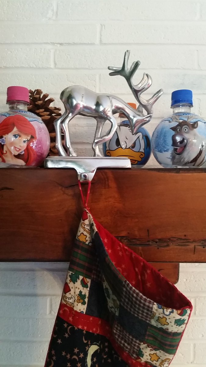 akronohiomoms's tweet photo. AquaBalls make great #stockingstuffers
@AquaBallDrink #healthy #candyalternative https://t.co/twoNdpC71v