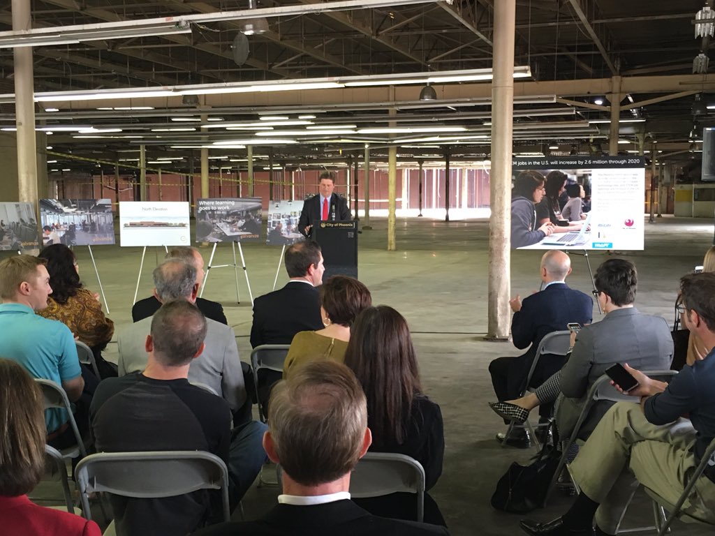 "Galvanize is coming to Phoenix!" Welcome to the warehouse district!  <a href="/MayorStanton/">Greg J. Stanton</a> #dtphx