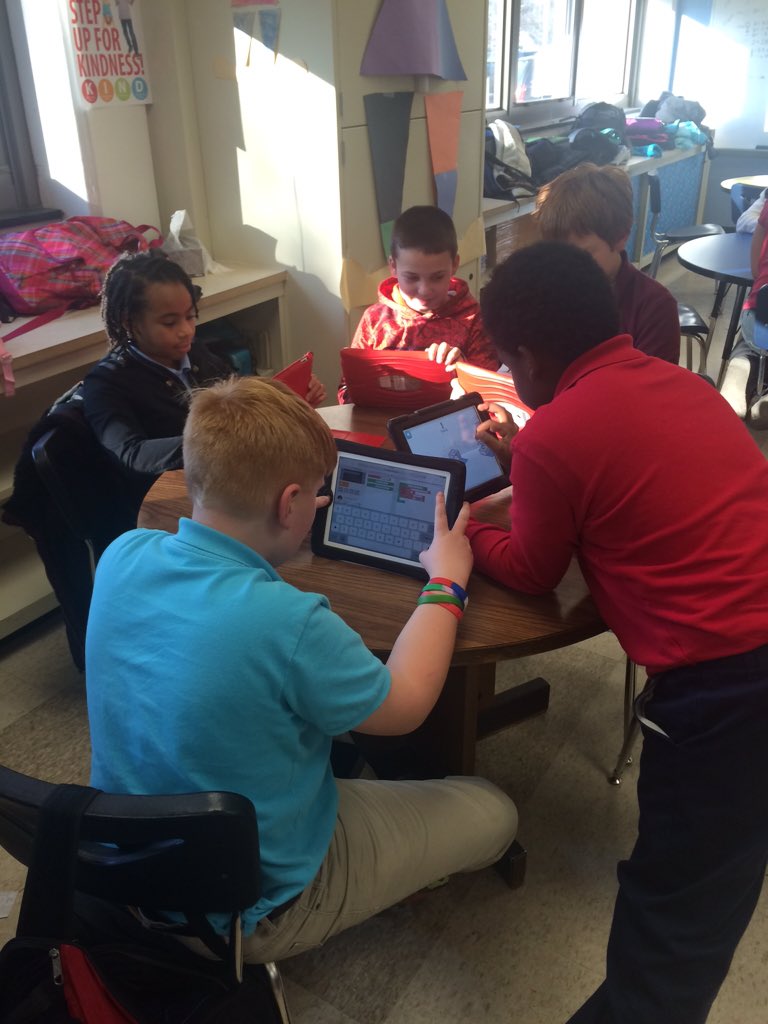 #HourOfCode with <a href="/IPSSchools/">IPS</a>  kids at <a href="/SidenerAcademy/">SidenerAcademy</a>! Glad to have <a href="/developertown/">DeveloperTown</a> &amp; <a href="/TechPointInd/">TechPointInd</a> volunteers here