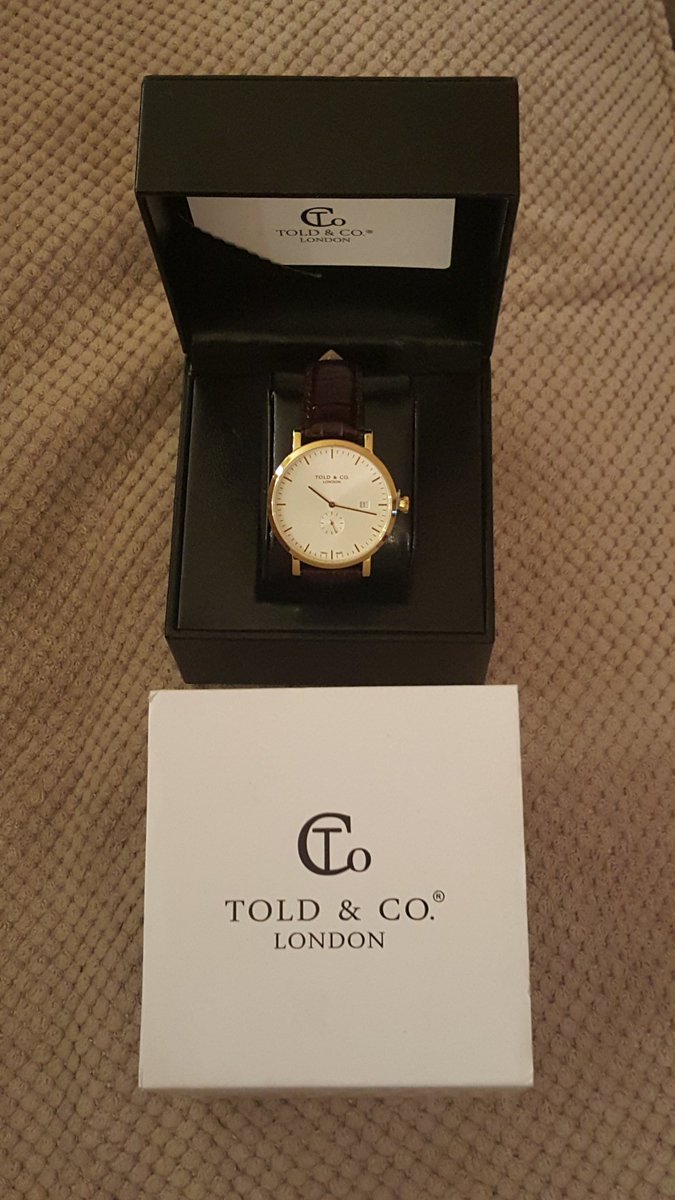 Thanks to <a href="/toldandco/">Told & Co</a> for the lovely watch... very cool and stylish ! Great idea for an Xmas present. Check them out.