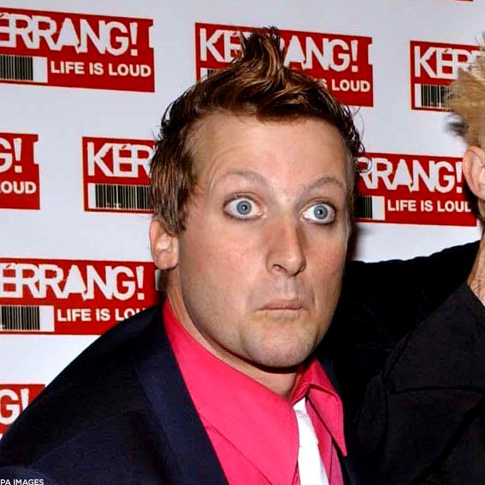 When it\s your big day and you haven\t been given any cake yet...
Happy birthday Tré Cool of 